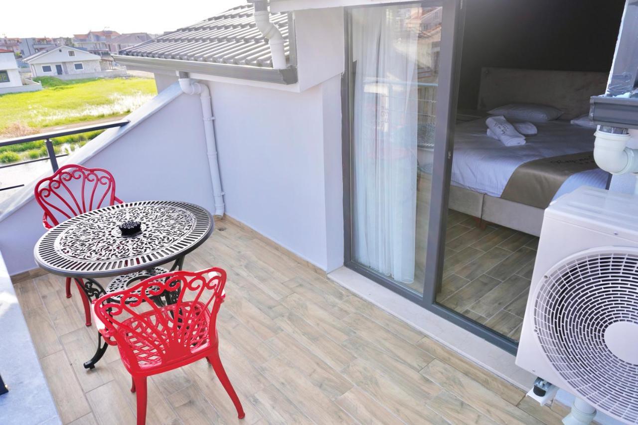 Reynabe Boutique Hotel Dikili Eksteriør billede